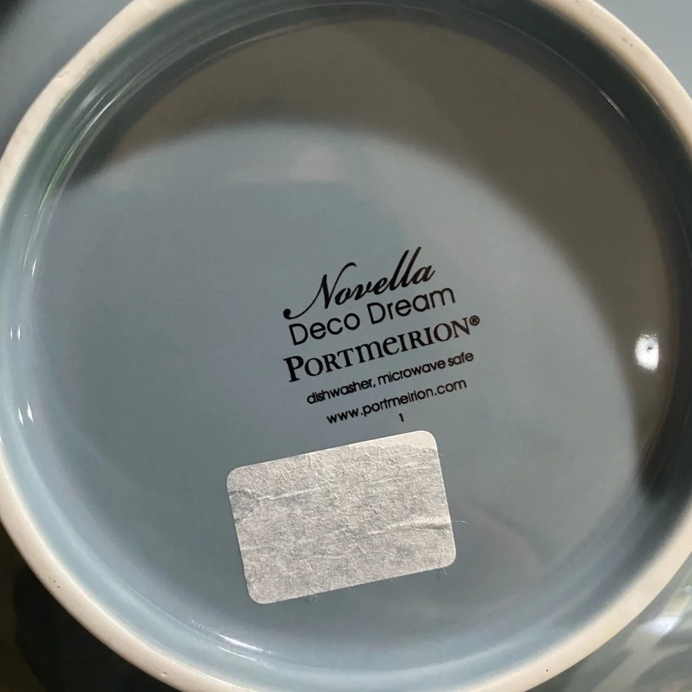 Discontinued, Portmeirion, Novella Dec Dream, 
9 Inch Round Bowl - Picture 3 of 4